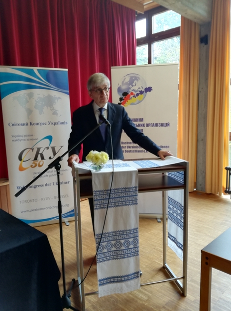 Eugene Czolij, Präsident des UWC